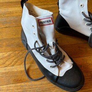 Hunter Monochrome High-Top Boots